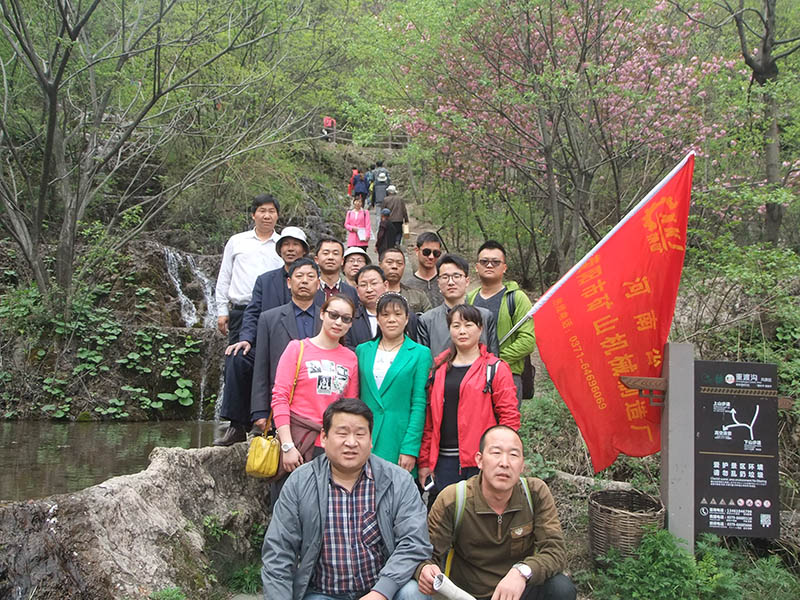 滎陽(yáng)礦山機(jī)械廠春季旅游